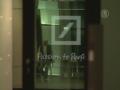 Бомба в конверте не пугает служащих Deutsche Bank Бомба в конверте не пугает служащих Deutsche Bank