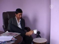Новости Азии- Инвалид покорил Эверест без помощи рук Безрукий непалец поднялся на Эверест