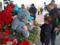 Россияне скорбят по жертвам крушения в Ростове-на-Дону