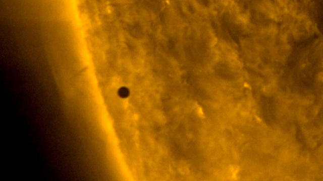 Меркурий пролетел на фоне солнечного диска