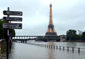 Наводнения во Франции: тысячи эвакуированных