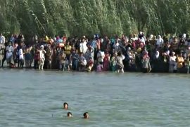 Люди тонут в реке во время бегства из Эль-Фаллуджи