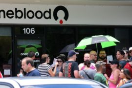 Стрельба в клубе Орландо: сотни людей сдают кровь