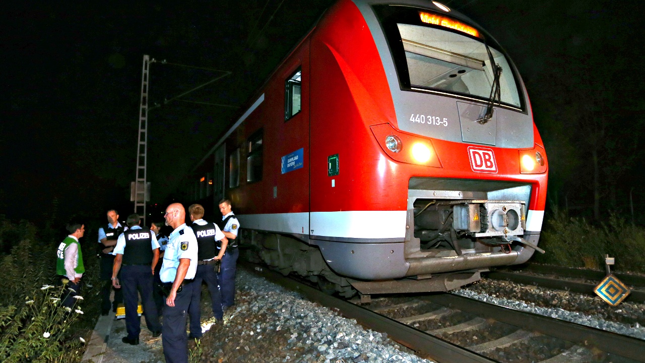 Бавария: 17-летний афганец ранил пассажиров поезда