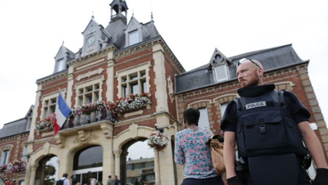 Франция: ответственность за захват церкви взяло на себя ИГИЛ