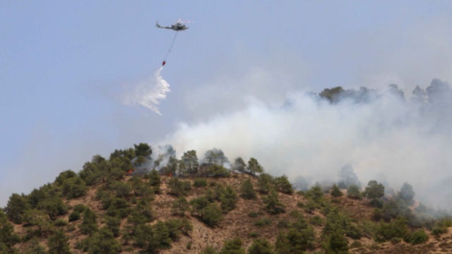 Греция: на острове Хиос объявили ЧП из-за пожаров