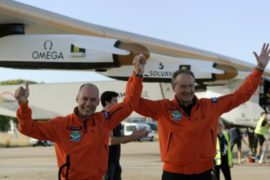 Solar Impulse 2 завершил кругосветное путешествие