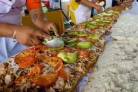 В Мексике снова приготовили рекордный бутерброд