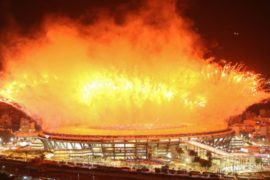 Олимпиада в Рио открылась зрелищным фейерверком