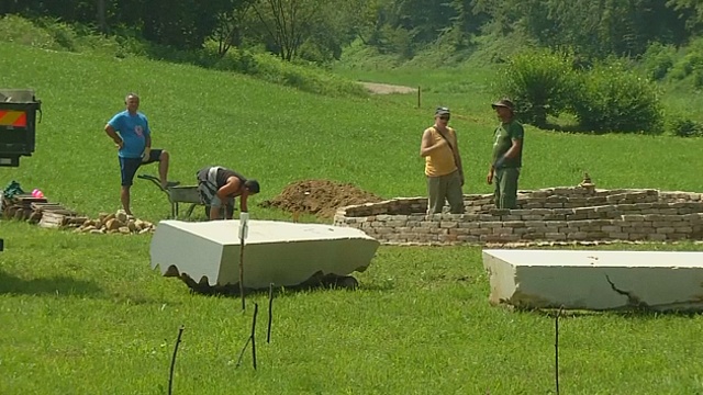 Волонтёры создают парк в районе Боснийских пирамид