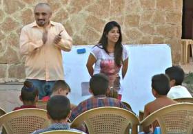 Американец учит английскому детей-езидов в Ираке