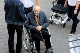 В Германии судят 95-летнего бывшего санитара СС