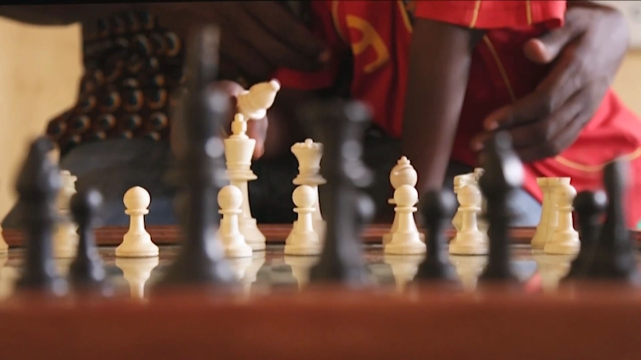 Фильм «Королева Катве» вдохновляет угандийских детей