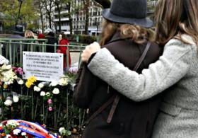 В Париже помянули жертв терактов 13 ноября