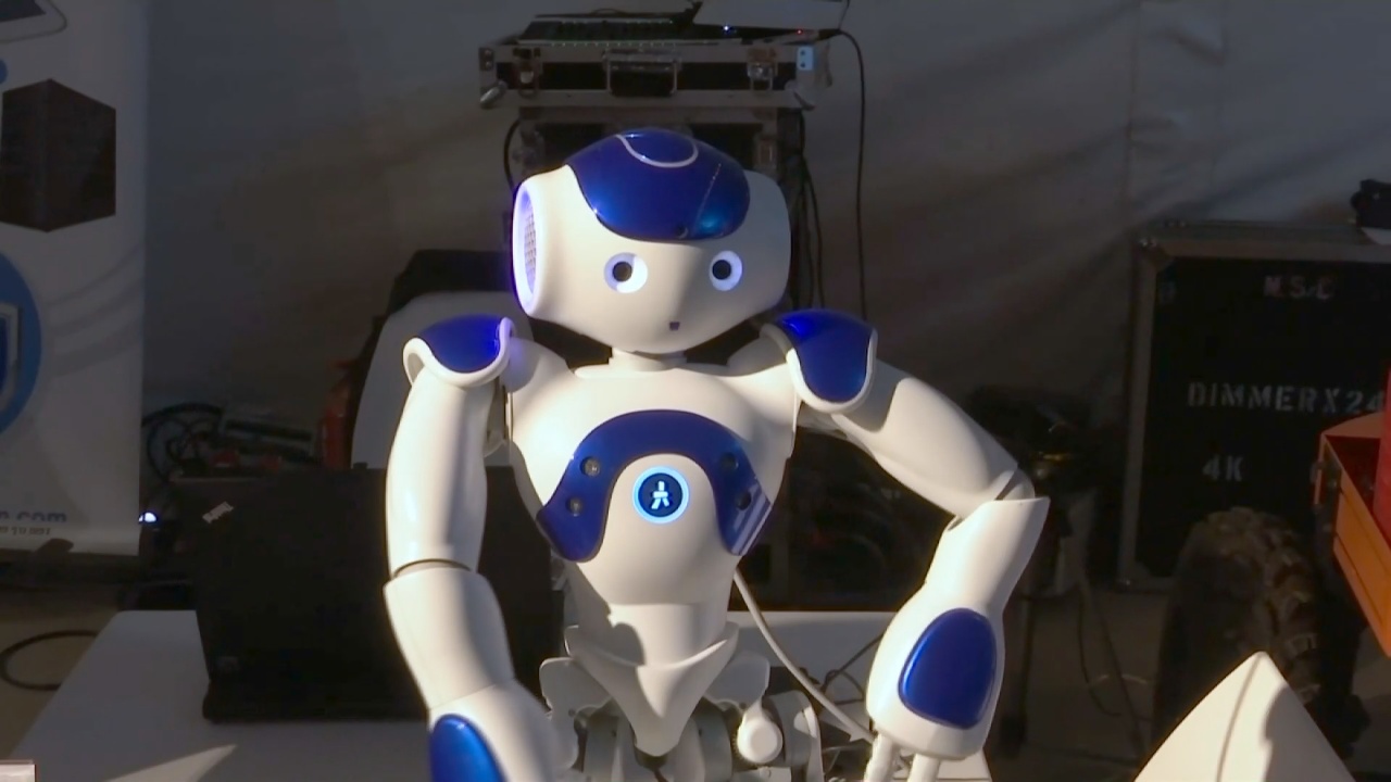 Роботы станцевали на первой выставке передовых технологий в Израиле