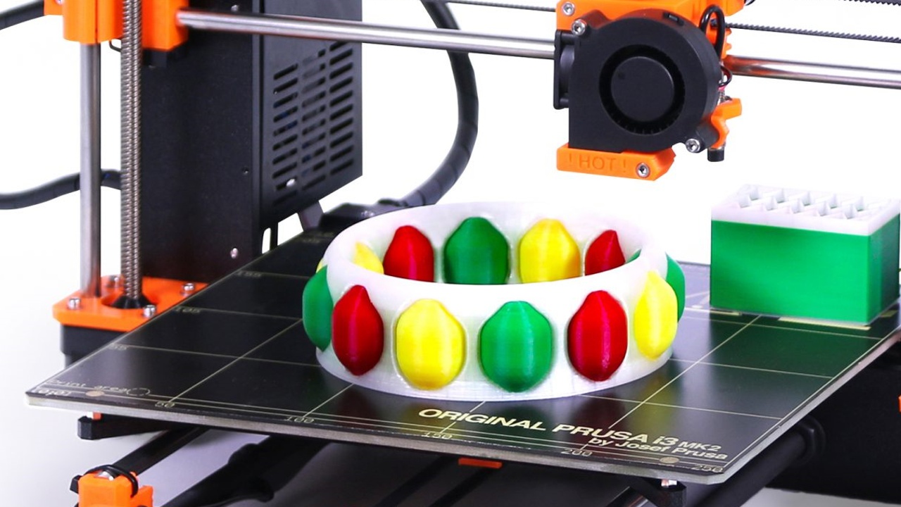 Чехи выпустили 3D-принтер, печатающий в четырёх цветах