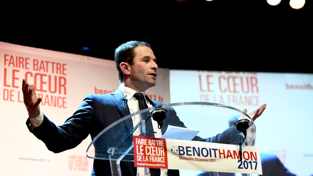 Праймериз социалистов во Франции: лидирует Бенуа Амон