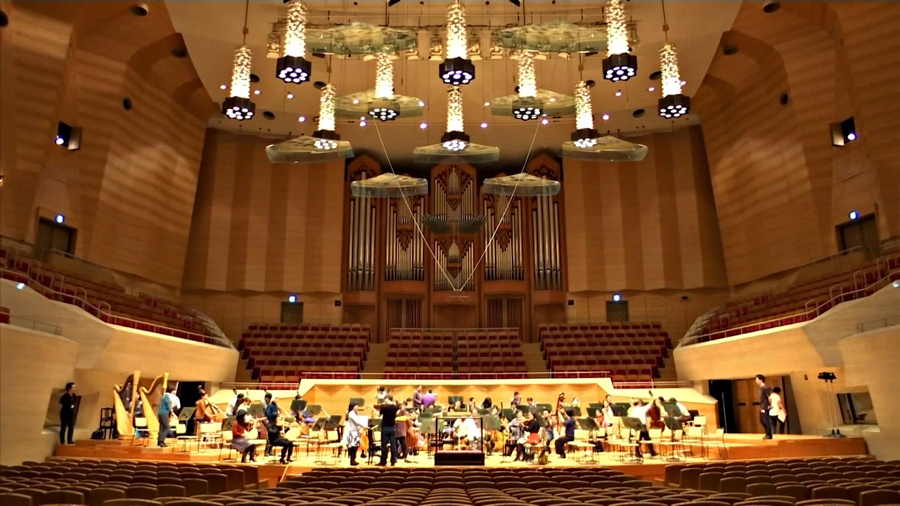 Японец работает над акустикой залов по всему миру Японец работает над акустикой залов по всему миру