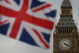 Британский парламент одобрил запуск процедуры «брексита»