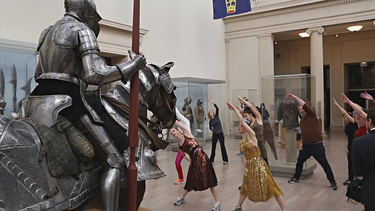 Любители искусства и спорта проводят тренировки в музее