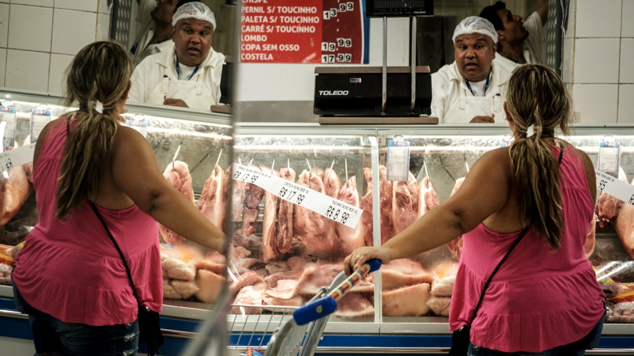 Бразильцы боятся покупать замороженное мясо