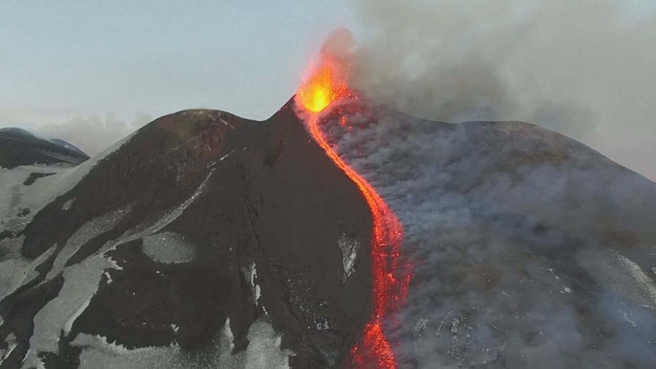 Дроны и тепловизоры помогают изучать вулкан Этна