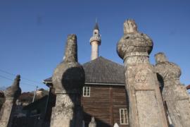 Деревянная мечеть без гвоздей стоит в Боснии 180 лет