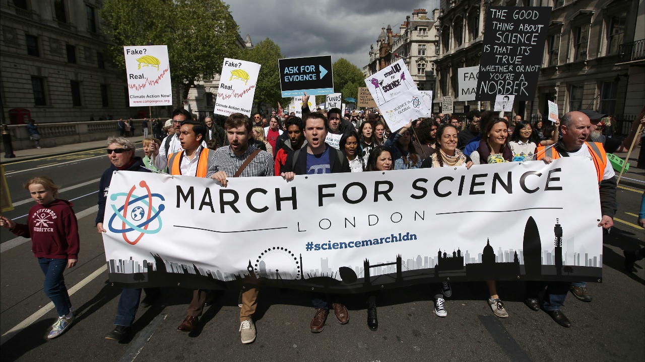 В Международный день Земли прошли марши в поддержку науки