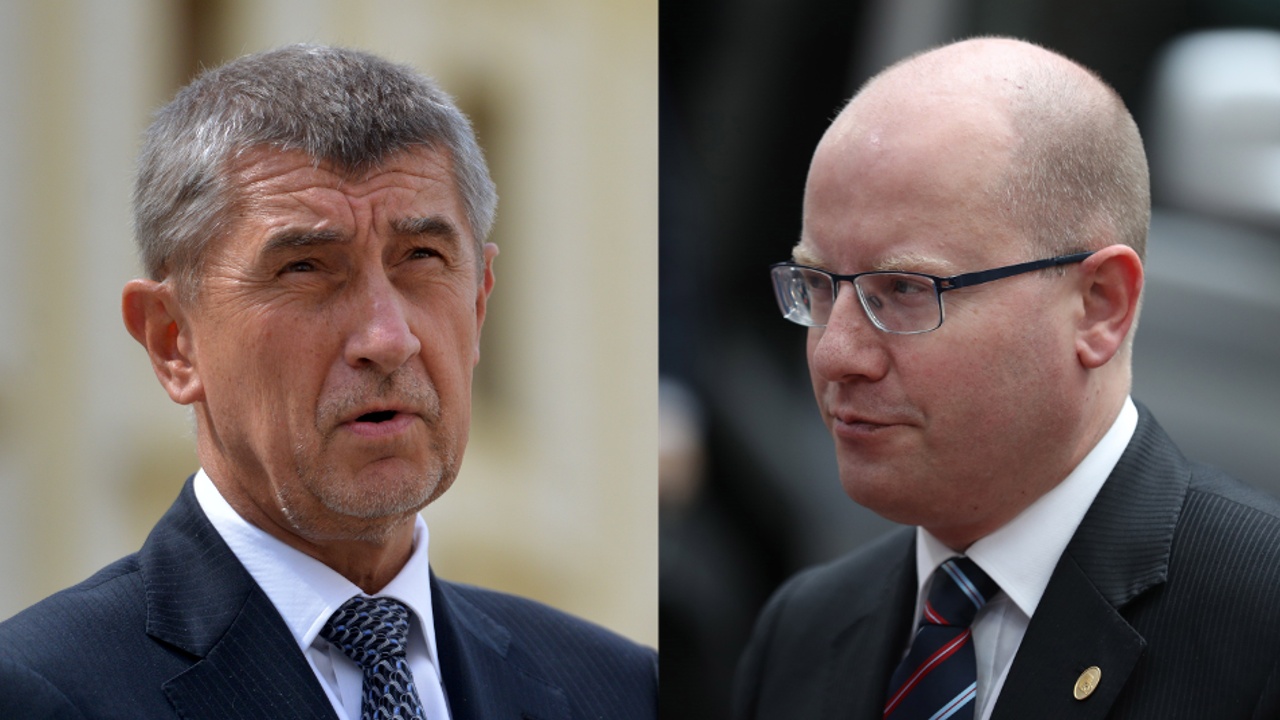 Глава Минфина Чехии не хочет уходить с поста вслед за премьером
