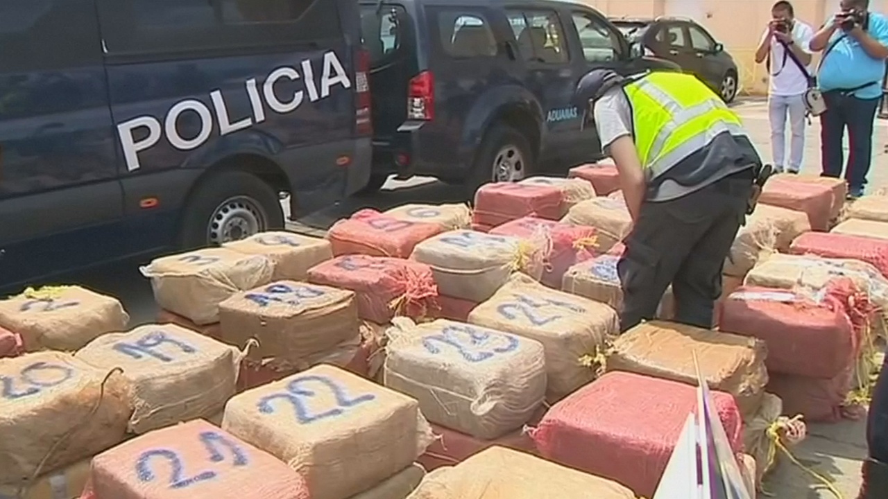 В море изъяли тонны кокаина, которые везли в Испанию