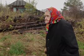 85-летняя бабушка живёт в деревне одна