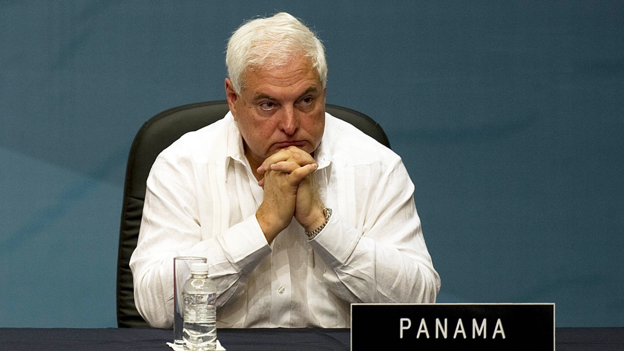 Интерпол объявил в розыск экс-президента Панамы