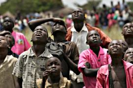 В Уганду бежали уже 800 тысяч южносуданцев
