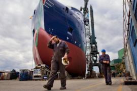 Рабочие испанских портов объявили забастовку