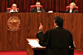 В Бразилии возобновили суд над президентом и экс-президентом