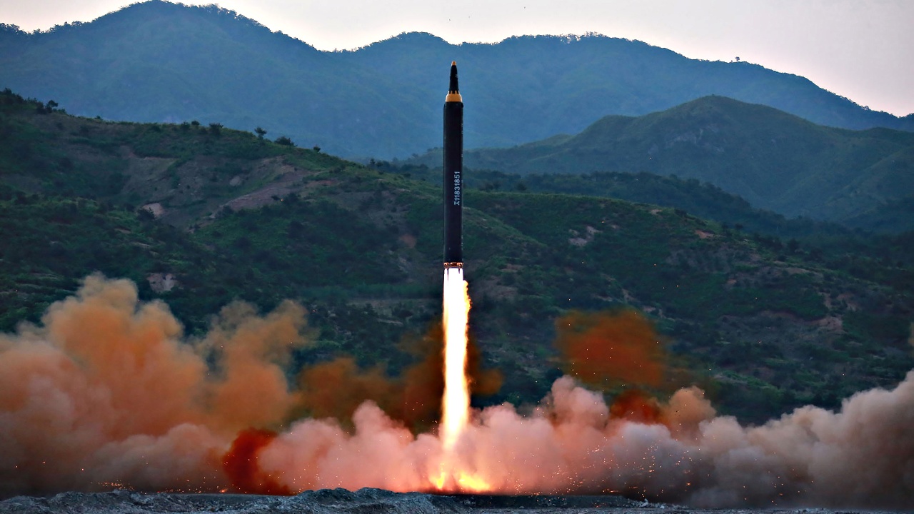 КНДР запустила несколько противокорабельных ракет