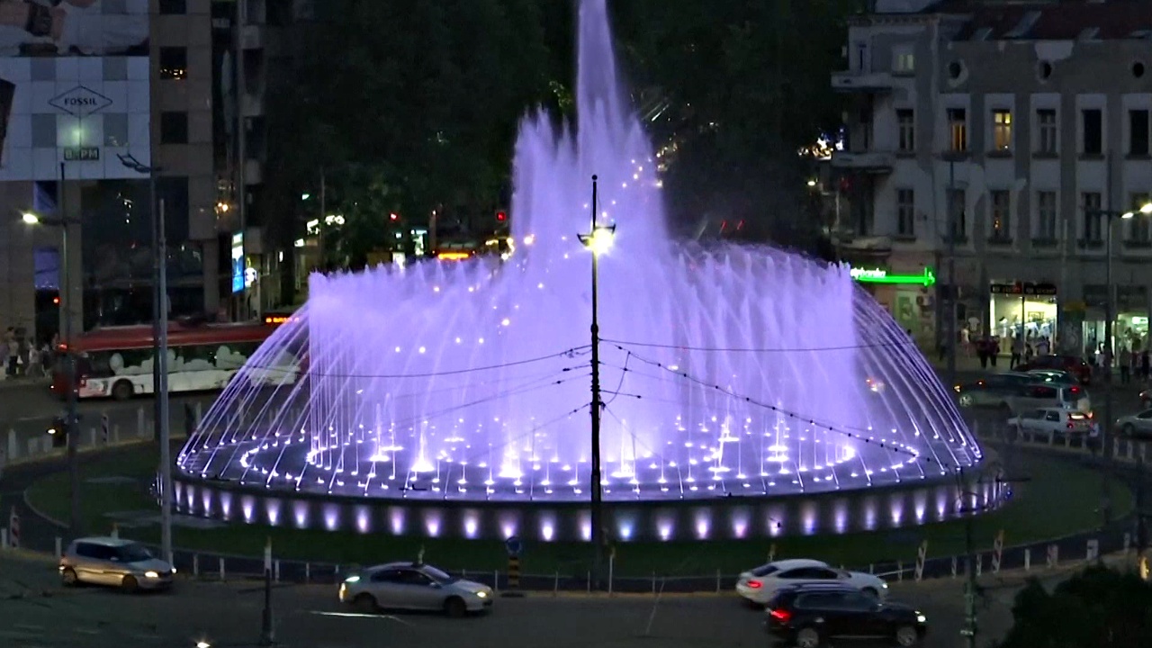 В Белграде появился огромный музыкальный фонтан