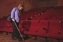 Ходить в кино слепым и слабовидящим помогает приложение