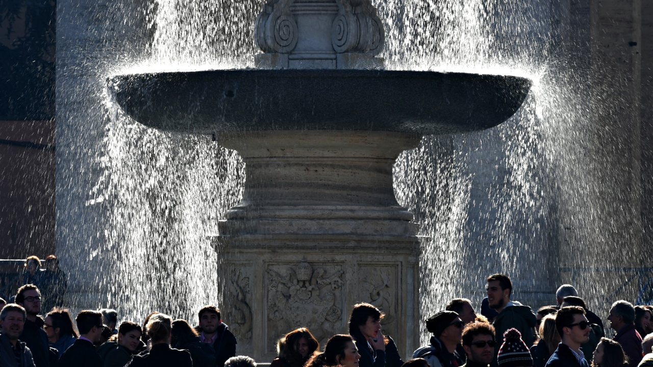 Ватикан впервые отключит фонтаны из-за засухи в Риме