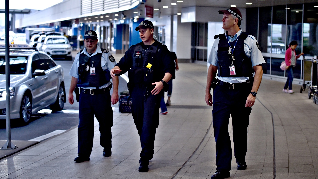 Арестованы австралийцы, которые собирались заложить бомбу в самолёт
