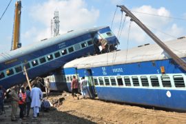 Железнодорожная авария в Индии: не менее 23 жертв, более 200 пострадавших
