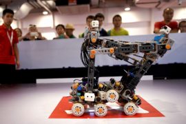 На соревнованиях в Пекине сразились боевые роботы