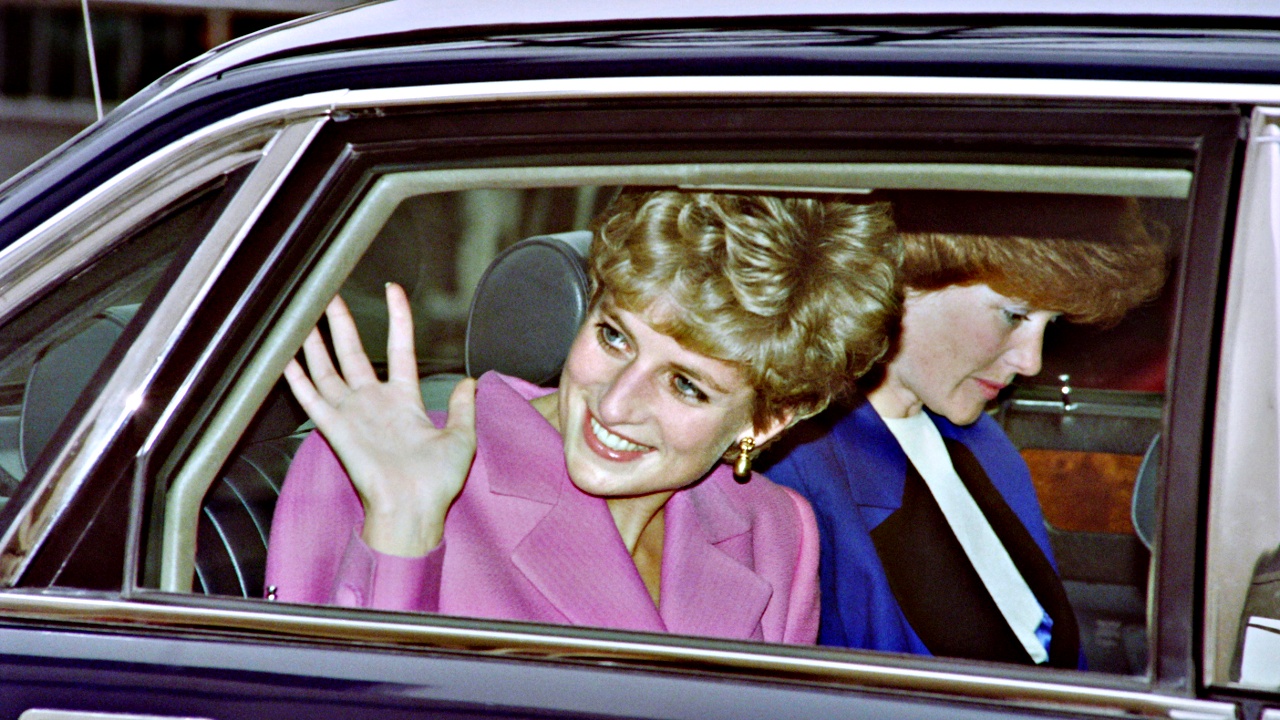 Британские принцы почтили память леди Дианы, погибшей 20 лет назад