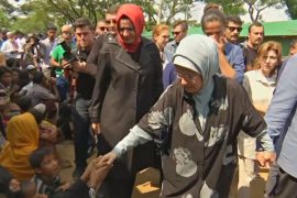 Супруга и сын Эрдогана навестили беженцев-рохинджа в Бангладеш