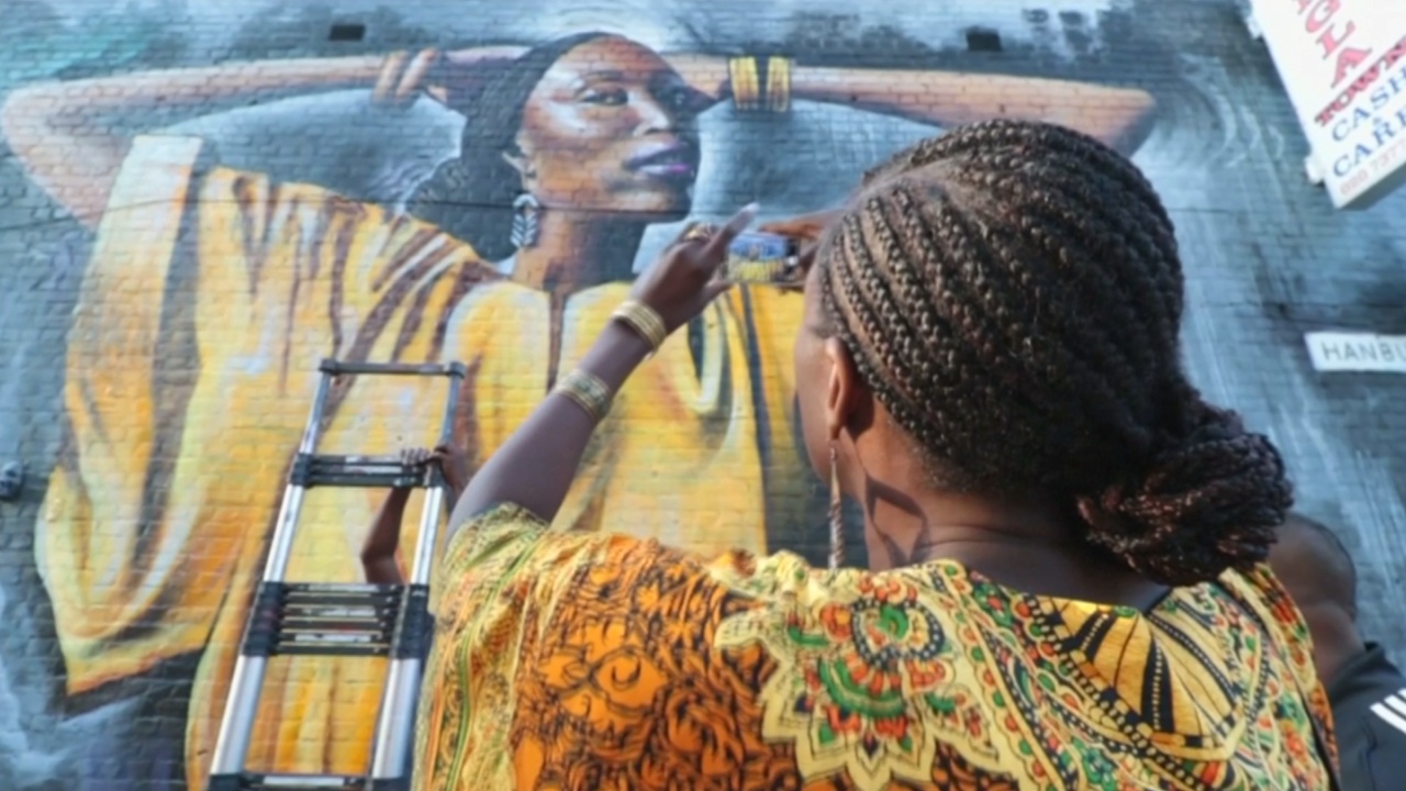 Граффити в Лондоне рассказывают о необычных чернокожих женщинах