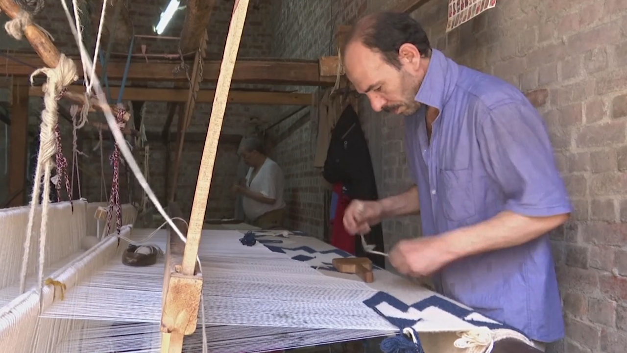 Ремесло плетения килимов времён фараонов возрождают в Египте