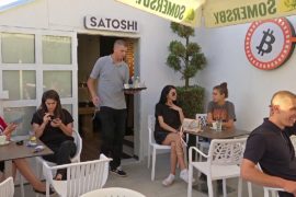 Молодые жители Косово инвестируют в биткойны