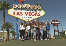 Туристы в Лас-Вегасе: после стрельбы город «притих»