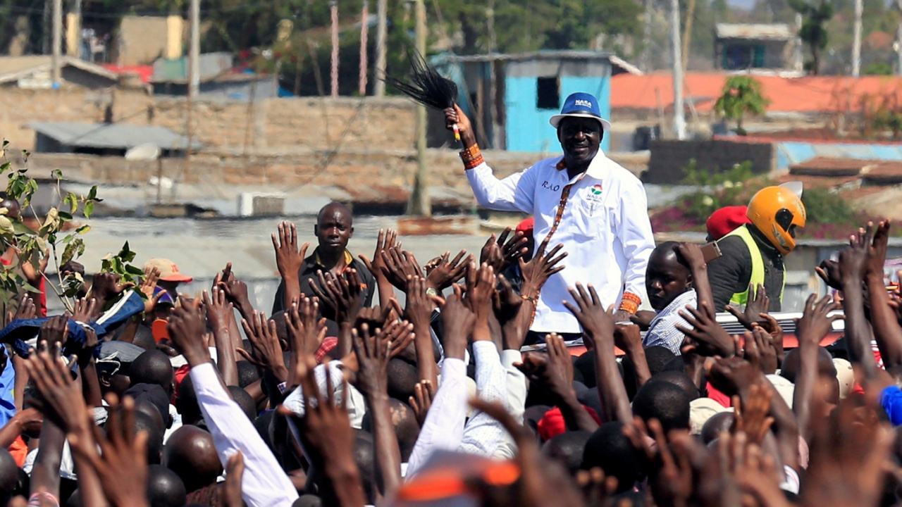 Лидер кенийской оппозиции отказался от выборов и призвал к протестам