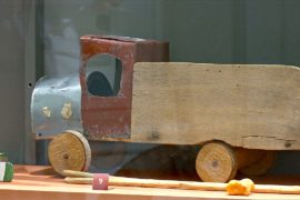 Частную коллекцию уникальных игрушек представили в Афинах